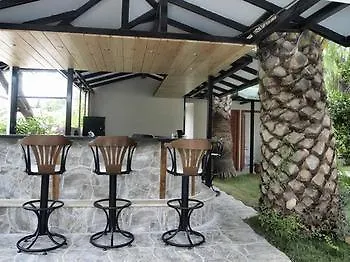 Otel Pera *