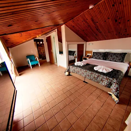 Otel Pera