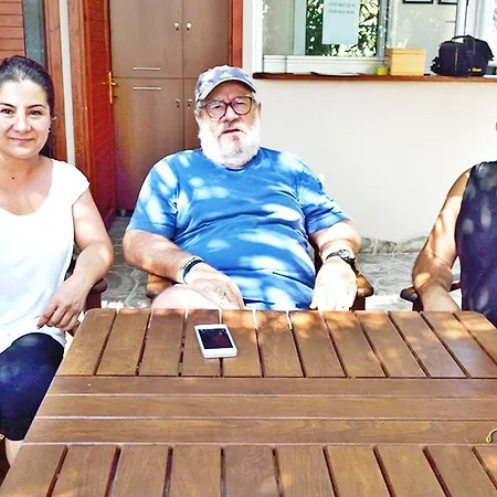 Otel Pera *
