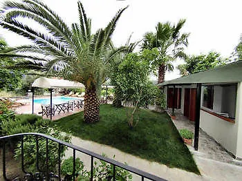 Pera * Göcek