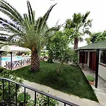 Pera * Göcek